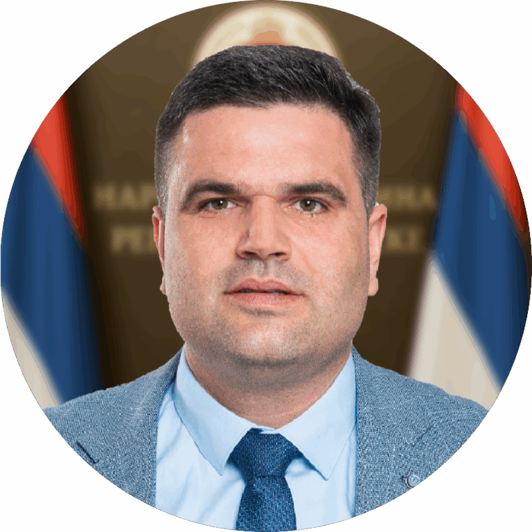 Милан Петровић